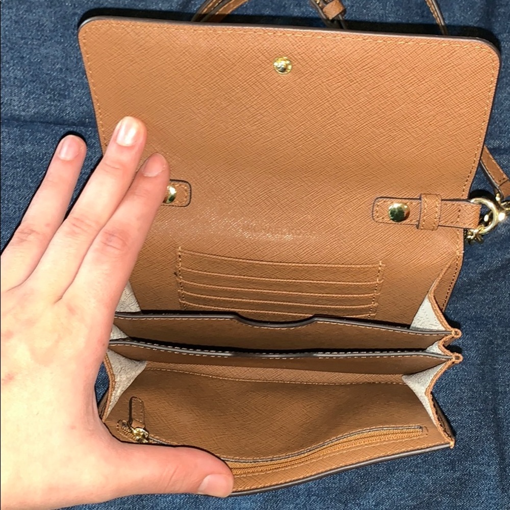 Handbag - Picture 3 of 4